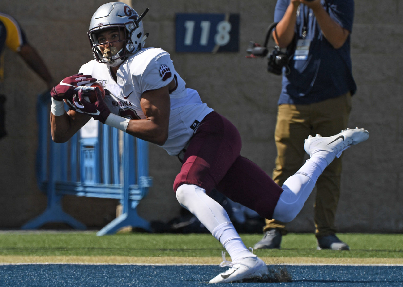 Montana upsets UC Davis 21.JPG